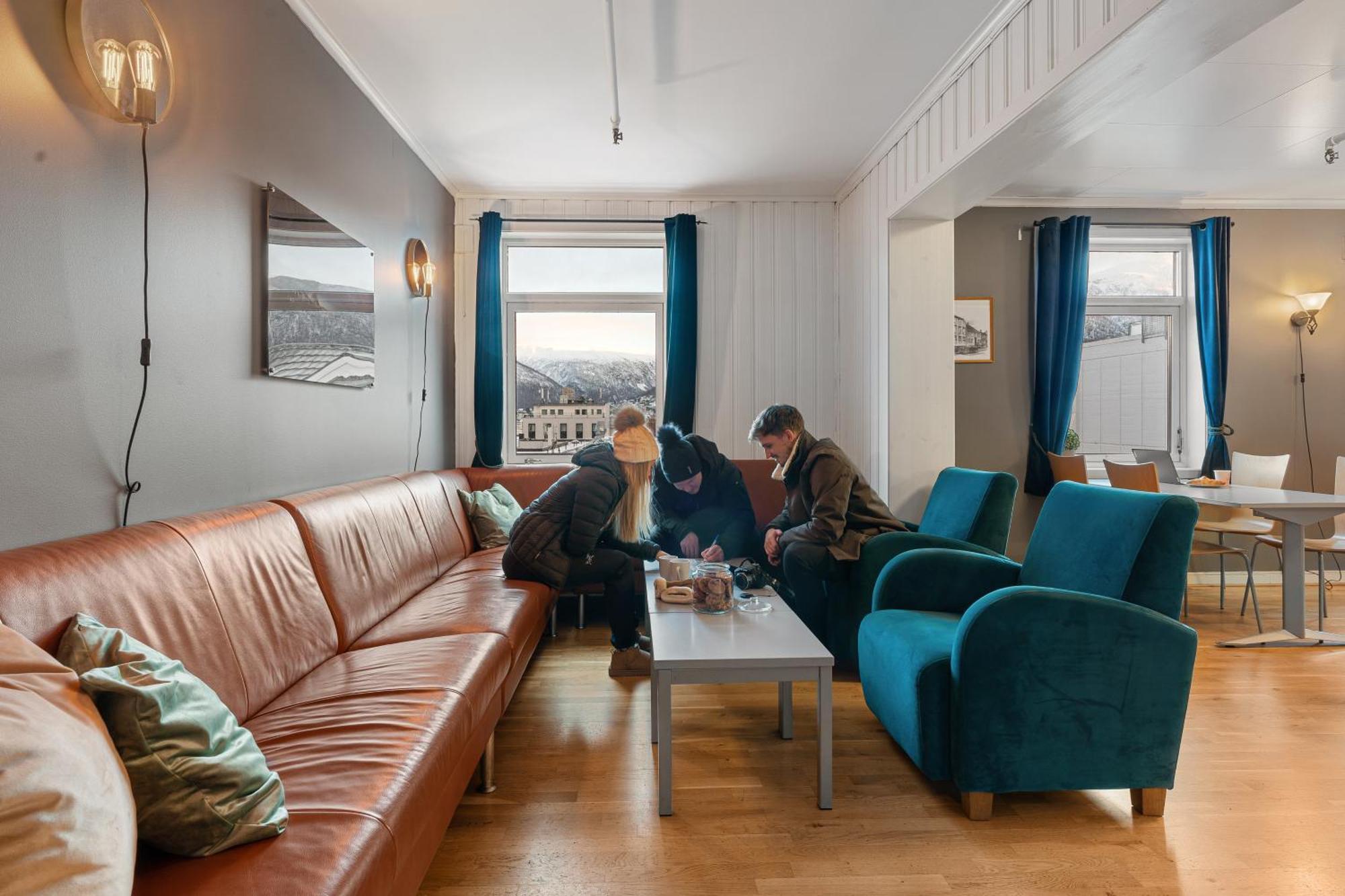 Enter Backpack Hotel Tromsø Exteriör bild